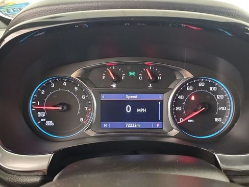 Used 2023 Chevrolet Traverse LT AWD/4WD image 11
