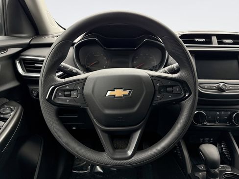 Used 2023 Chevrolet TrailBlazer LT image 12
