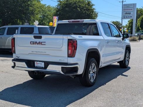 Used 2024 GMC Sierra 1500 SLT w/ SLT Premium Package AWD/4WD image 3