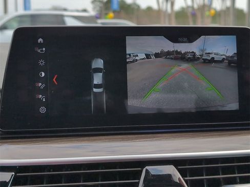 Used 2018 BMW 530i image 18