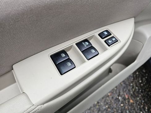 Used 2013 Subaru Outback 2.5i Premium w/ All-Weather Pkg image 21