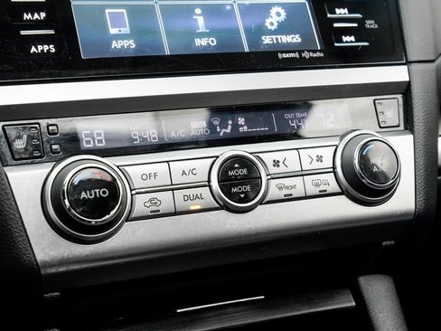 Used 2017 Subaru Outback 2.5i Limited image 18