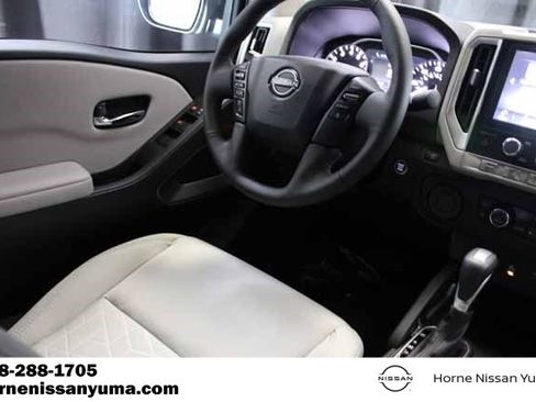 New 2025 Nissan Frontier SV w/ SV Convenience Package image 10