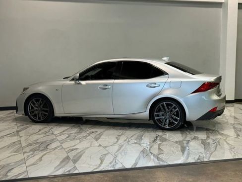 Used 2020 Lexus IS 300 F Sport w/ F Sport Package RWD image 9