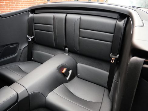Used 2025 Porsche 911 Carrera RWD image 22