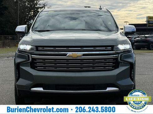 Used 2023 Chevrolet Suburban Premier image 8