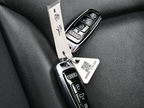 Used 2023 Audi Q7 2.0T Premium image 34