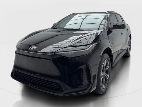 Used 2024 Toyota bZ4X AWD image 4