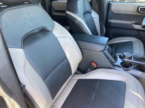 Used 2023 Ford Bronco Wildtrak image 24