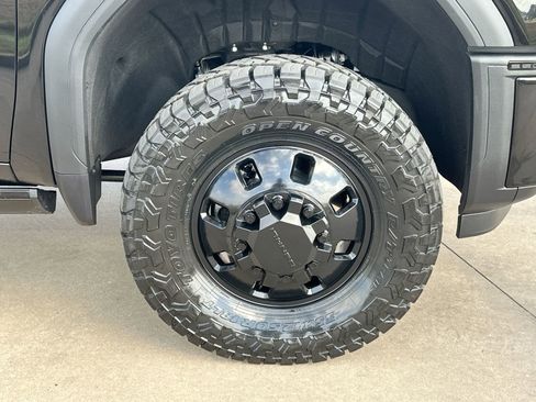 Used 2025 GMC Sierra 3500 Denali w/ Denali Reserve Package image 10