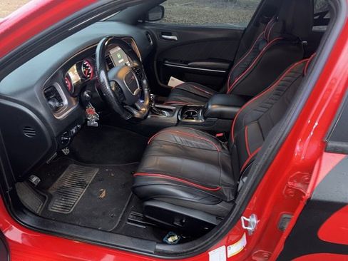 Used 2019 Dodge Charger R/T image 6