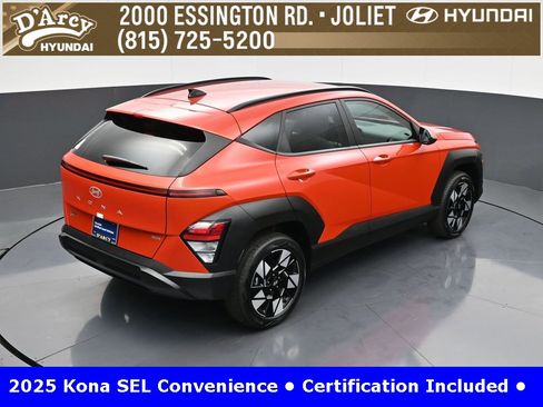 Certified 2025 Hyundai Kona SEL image 17