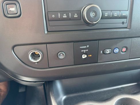 Used 2023 Chevrolet Express 2500 w/ Driver Convenience Package RWD image 15