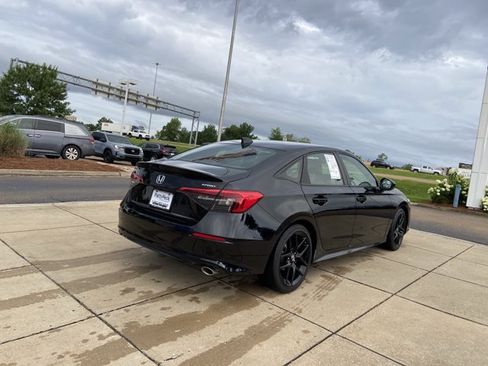 Used 2024 Honda Civic Sport image 11