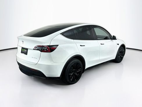 Used 2023 Tesla Model Y Long Range AWD/4WD image 9
