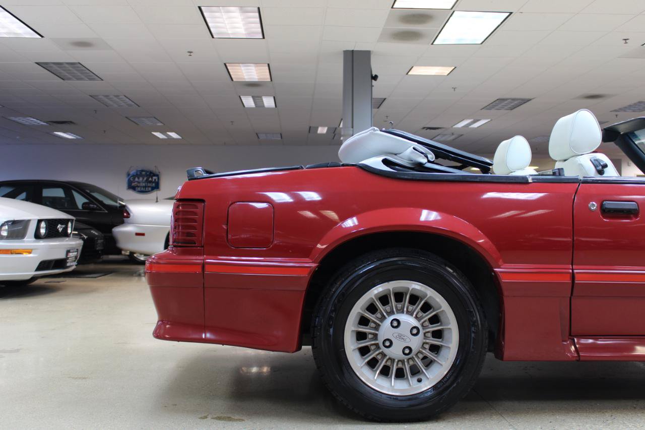 Used 1987 Ford Mustang GT RWD image 36