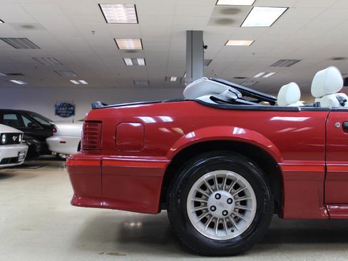 Used 1987 Ford Mustang GT RWD image 36