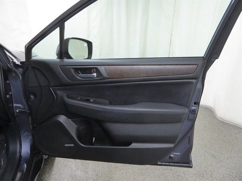 Used 2016 Subaru Outback 2.5i Limited image 27