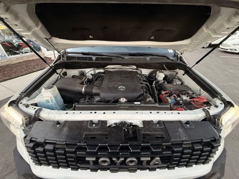 Used 2018 Toyota Tundra Platinum image 70