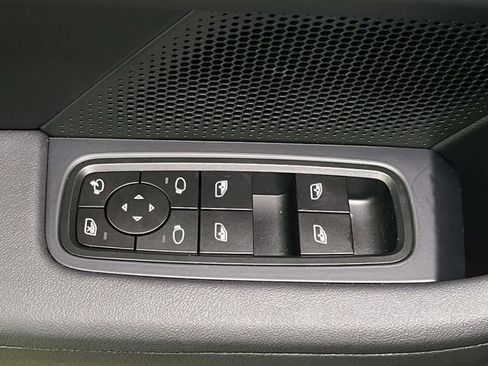 New 2026 Porsche Taycan AWD/4WD image 35