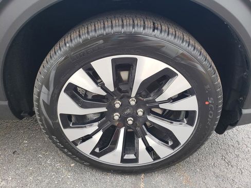 New 2026 Ford Explorer Platinum w/ LUX Leather Package image 28