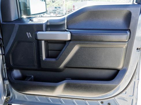Used 2019 Ford F150 XLT w/ Equipment Group 302A Luxury AWD/4WD image 31
