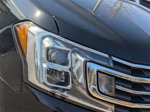 Used 2021 Ford Expedition XLT image 9