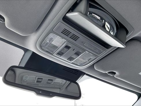 Used 2020 Honda CR-V Touring image 35