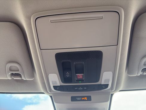 Used 2023 Honda Accord EX image 15