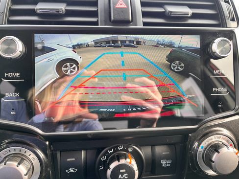 Used 2015 Toyota 4Runner TRD Pro image 13