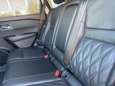 Used 2021 Nissan Rogue Platinum image 54