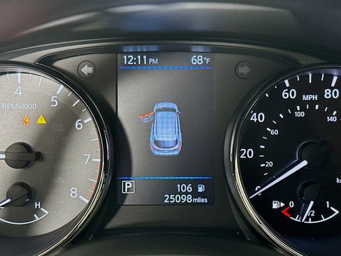 Used 2022 Nissan Rogue Sport SV image 18