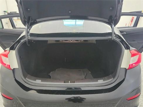 Used 2017 Chevrolet Cruze LT w/ Convenience Package FWD image 36