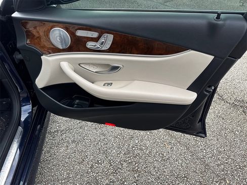 Used 2019 Mercedes-Benz E 450 4MATIC Wagon image 14