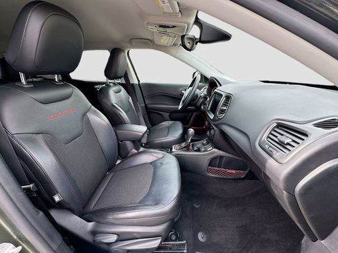 Used 2018 Jeep Compass Trailhawk w/ Safe & Security Group image 31