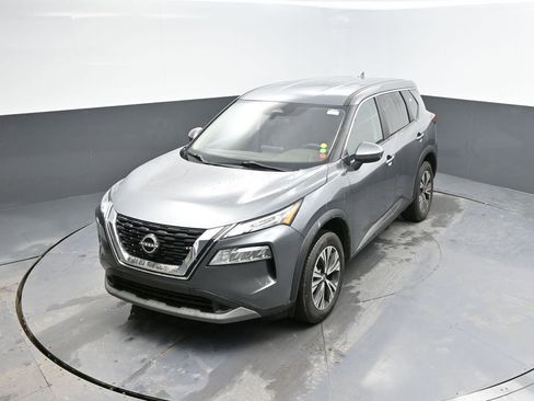 Used 2023 Nissan Rogue SV image 27