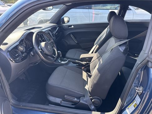 Used 2019 Volkswagen Beetle 2.0T S FWD image 9