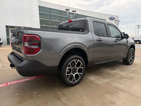 New 2026 Ford Maverick Lariat w/ 4K Tow Package AWD/4WD image 5
