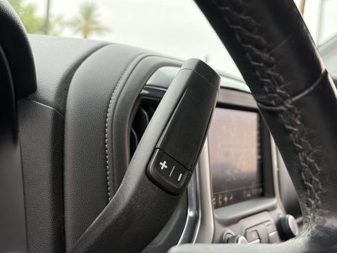 Used 2020 Chevrolet Silverado 1500 RST AWD/4WD image 31