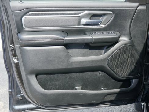Used 2019 RAM 1500 Big Horn AWD/4WD image 11