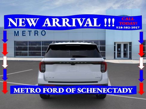 New 2026 Ford Explorer Active image 6