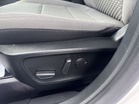 Used 2021 Ford Escape SE w/ Convenience Package AWD/4WD image 17