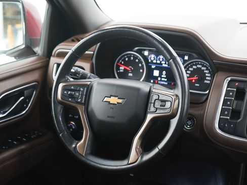 Used 2021 Chevrolet Suburban High Country w/ Premium Package AWD/4WD image 17