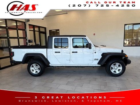 Used 2020 Jeep Gladiator Sport w/ Quick Order Package 24S image 7