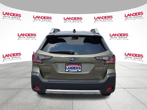 Used 2025 Subaru Outback Touring XT AWD/4WD image 4