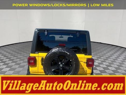 Used 2019 Jeep Wrangler Unlimited Sport w/ Technology Group AWD/4WD image 3