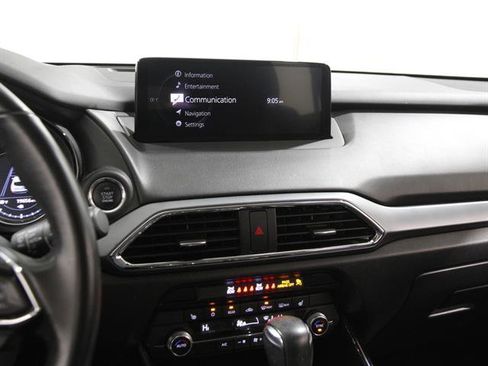 Certified 2022 MAZDA CX-9 Touring w/ Touring Premium Package image 9