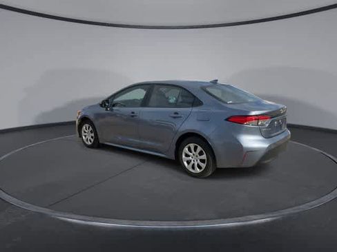 Used 2024 Toyota Corolla LE image 6