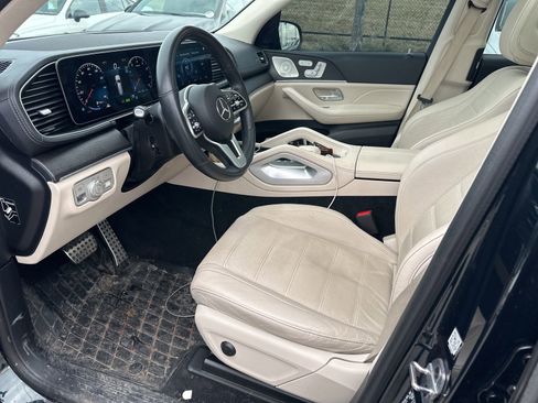 Certified 2022 Mercedes-Benz GLS 450 4MATIC image 11