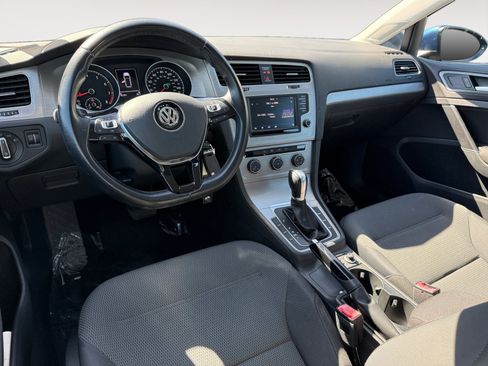 Used 2017 Volkswagen Golf S FWD image 15